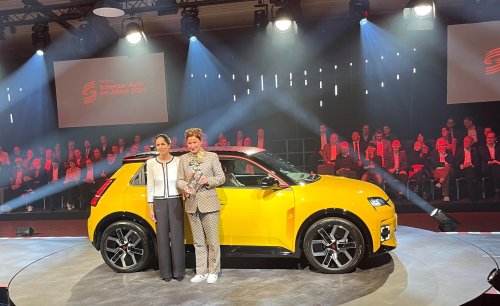 Renault 5 est sacrée voiture suisse de l'année 2025